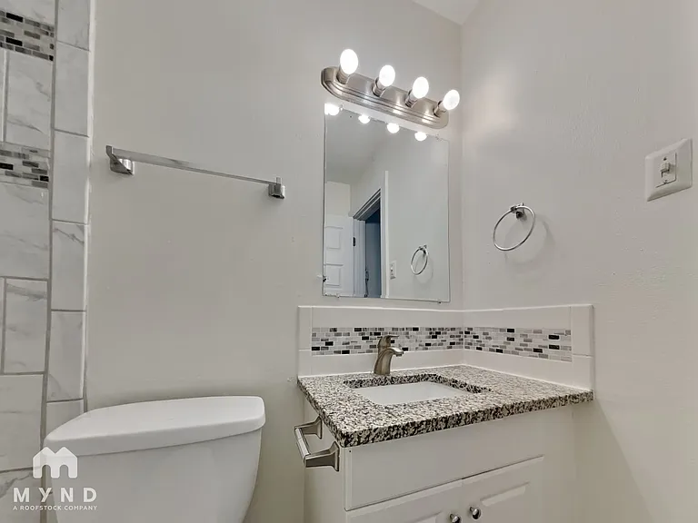 1604 Parker Ln #B — Photo 9