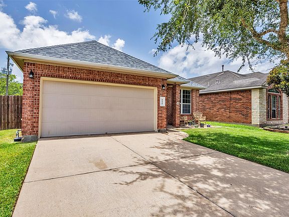 3rd image of 6658 Hawkins Hill Ln