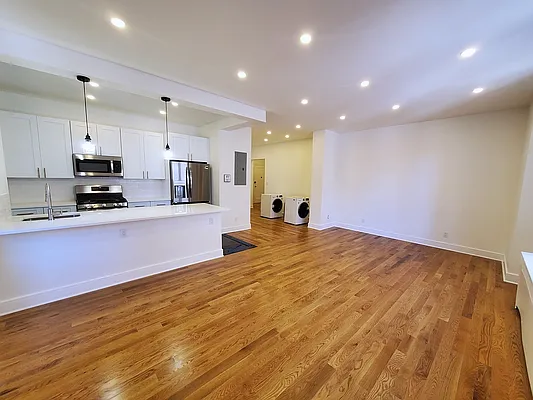 Rented by Rachel Realty | media 12