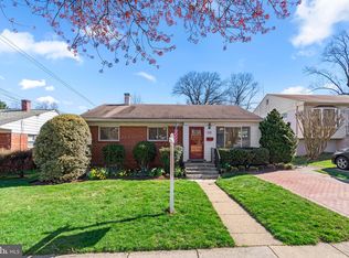 3932 Lantern Dr, Silver Spring, MD 20902