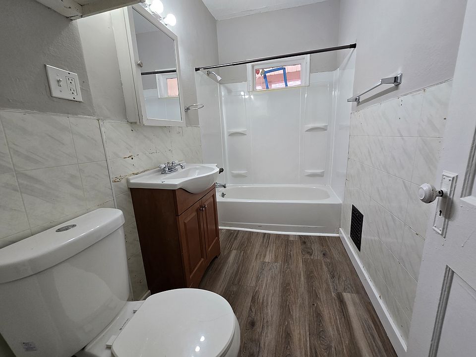 1st image of 47 Hollywood St #2R