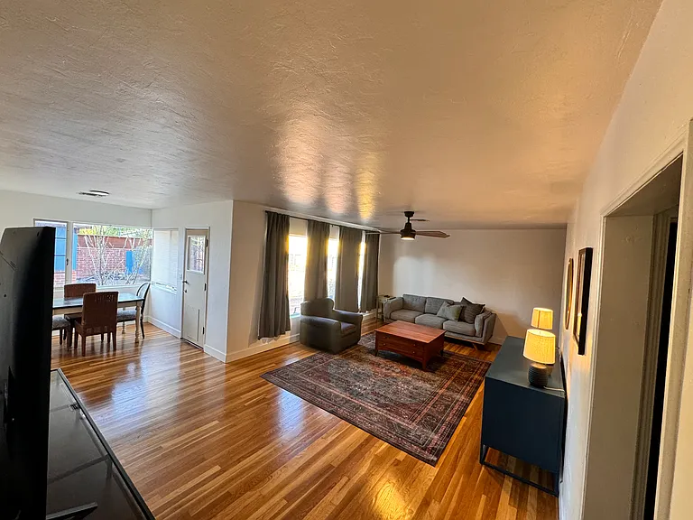 1721 E Waverly St — Photo 5