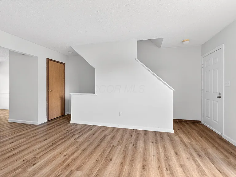 6462 Brookedge Ct — Photo 7