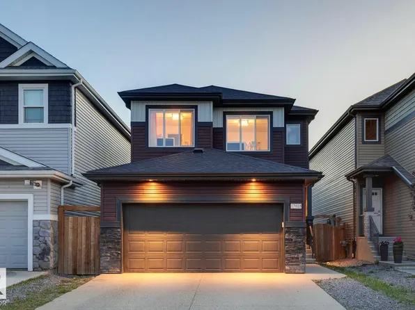 17618 63a St NW, Edmonton, AB T5Y 0Y8