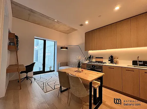 98 Front St #Penthouse 1L Photo 1
