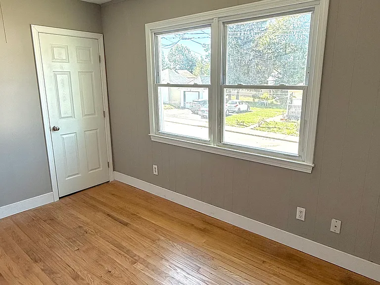 24 Knighton St #3 — Photo 4