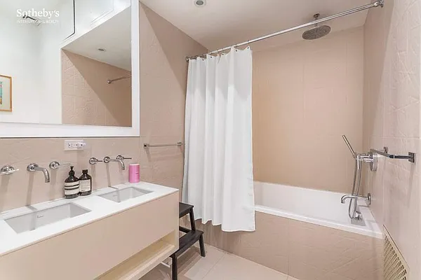 Rented by Sotheby's International Realty | media 19