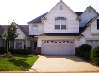 208 Rockbrook Ct, Greer, SC 29650