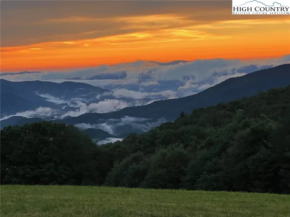 RS1 Skywest Parkway, Elk Park, NC 28604