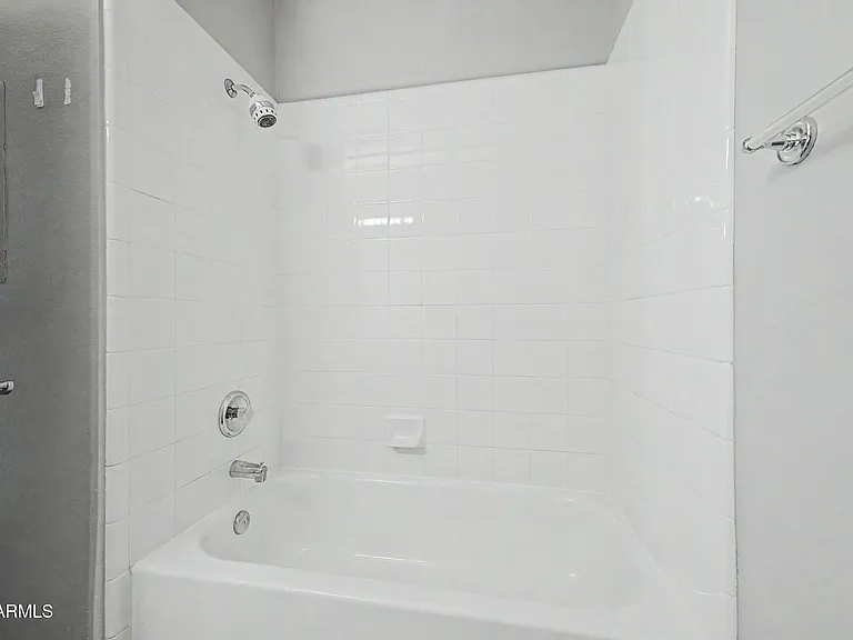 9600 N 96th St #242 — Photo 18