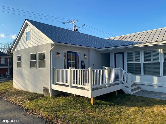 Raised porch with entry