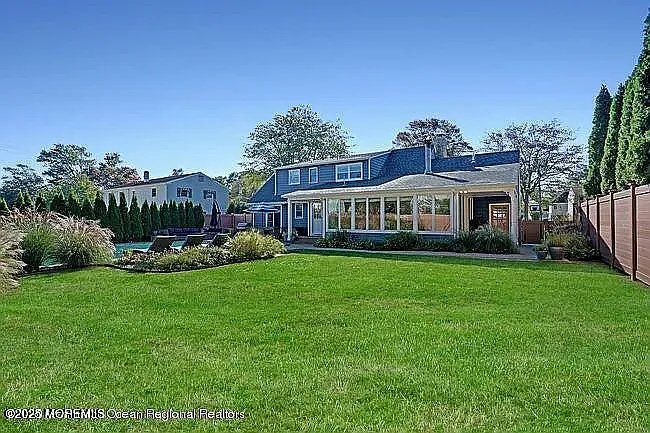 1204 Holly Pl — Photo 19
