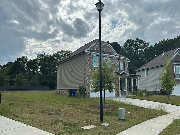 3rd image of 1920 Pearson St