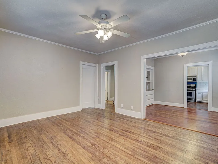 3711 N Military Ave — Photo 5
