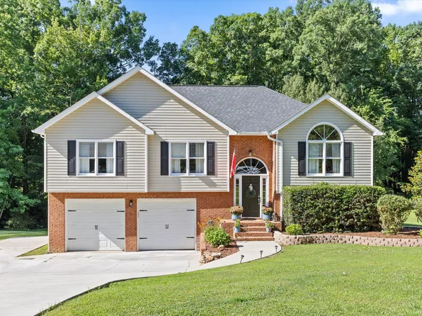 105 Creekside Dr, Dalton, GA 30720