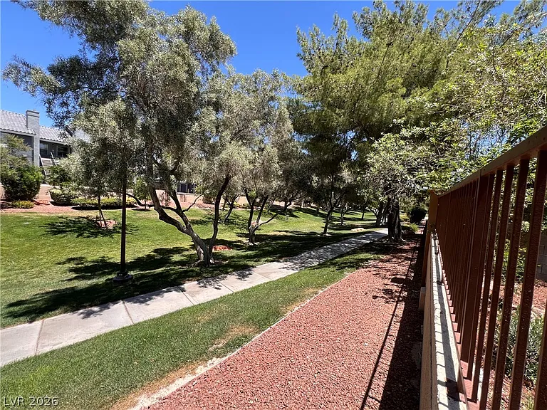 9524 Rancho Palmas Dr — Photo 17