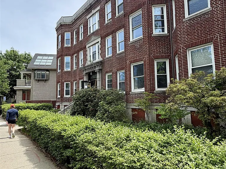 74 Kirkland St #31 — Photo 17