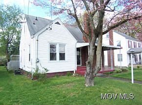 3rd image of 1200 36th St