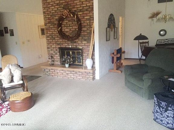 5th image of 15340 157th Ave