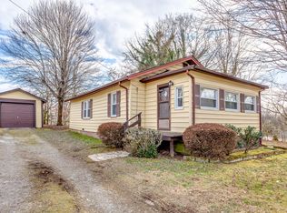 827 Rogers St, Clinton, TN 37716
