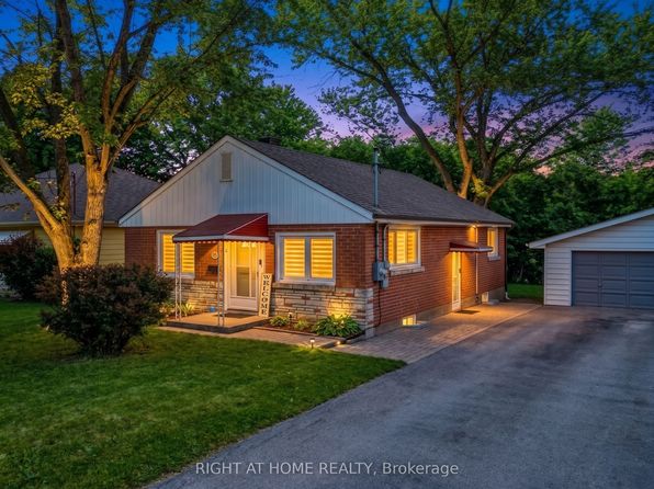 735 Srigley St, Newmarket, ON L3Y 1X6