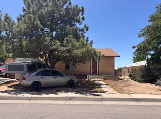 305 Martha St NE, Albuquerque, NM 87123