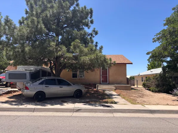 305 Martha St NE, Albuquerque, NM 87123