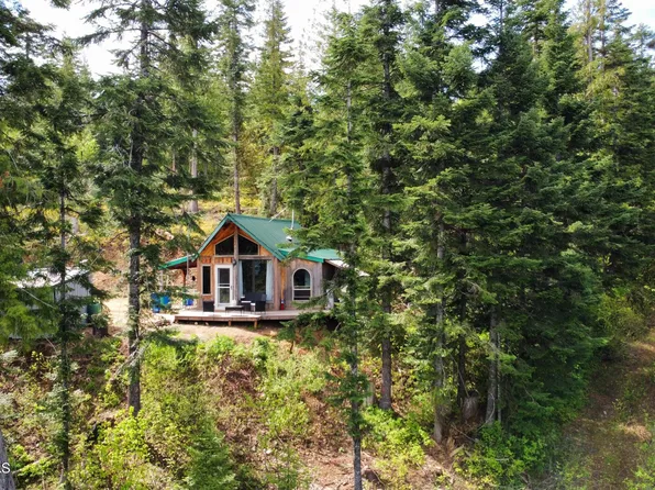 321 Wildflower Rd, Saint Maries, ID 83861