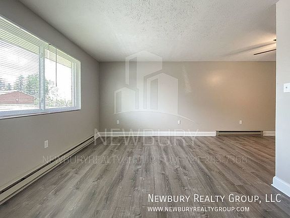 3rd image of 29 Sunbury Est
