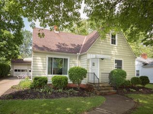 4234 W 222nd St, Fairview Park, OH
