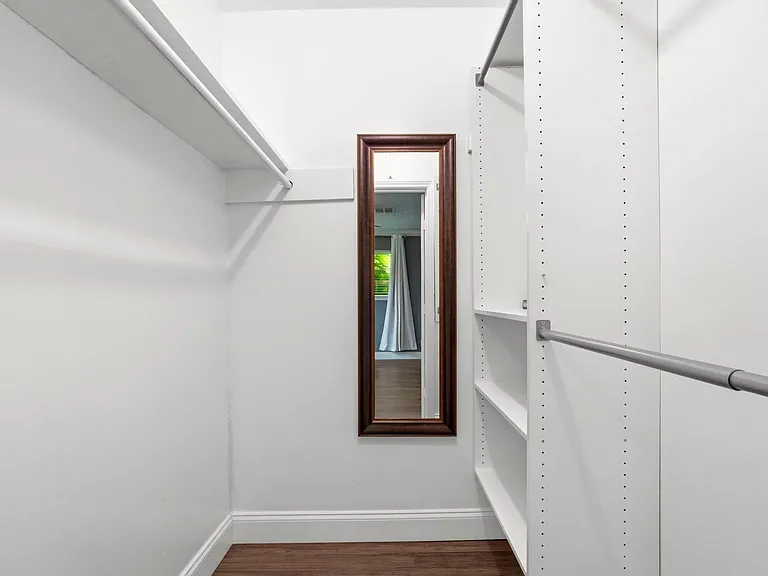 11102 Endicott Ln — Photo 27