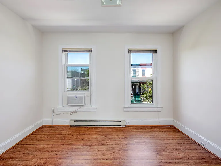 540 Newton Pl NW — Photo 11