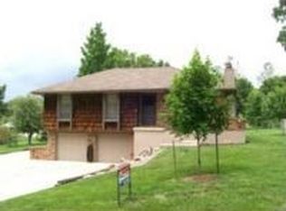 700 NE 112th Ter, Kansas City, MO 64155