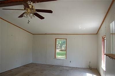 3rd image of 61 W Kingfisher Ln