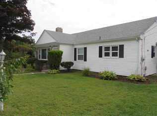 23 Chestnut Grove Ave, Cumberland, RI 02864