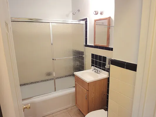 Rented by Heller Organization | media 21