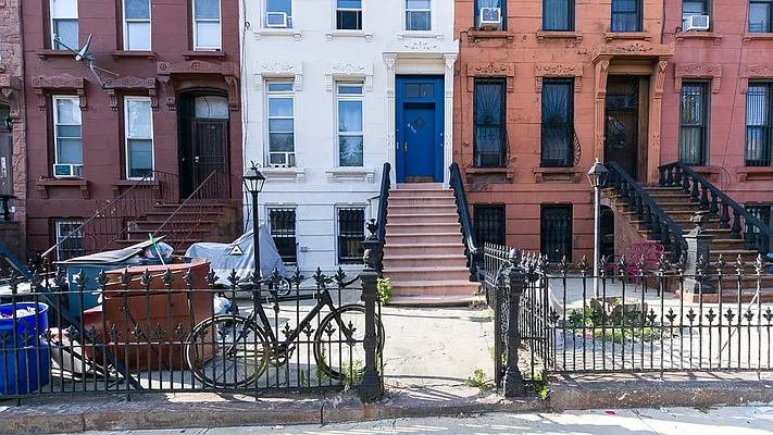 Rented by Nooklyn NYC LLC | media 39