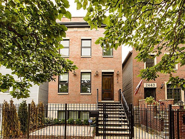 1st image of 2439 W Moffat St #1