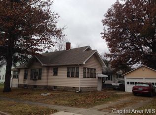 514 N Cherokee St, Taylorville, IL 62568