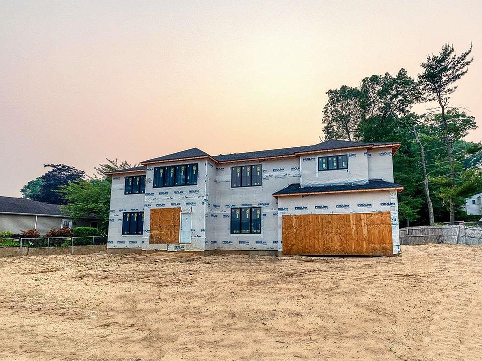 1st image of 9 Newport Drive