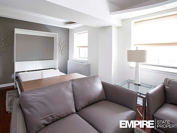5th image of 150 W 51st St #2102