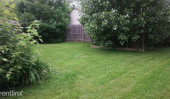 3rd image of 22627 Hanson Ct
