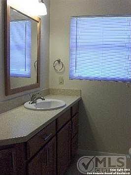 4th image of 2125 Flamingo St