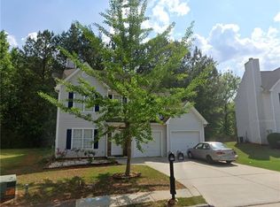 811 Sugar Oak Ln, Lawrenceville, GA 30043