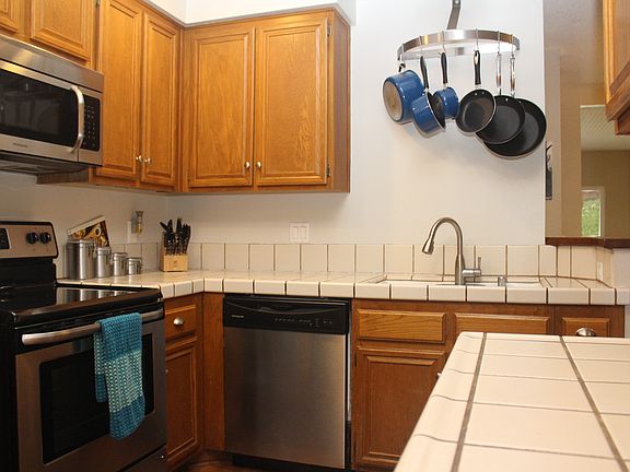 4th image of 8894 Highwood Dr Unit C