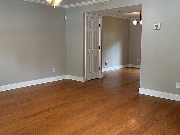 5th image of 23 Villa Ct SE