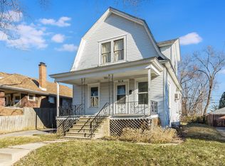 914 Oakland Ave, Joliet, IL 60435