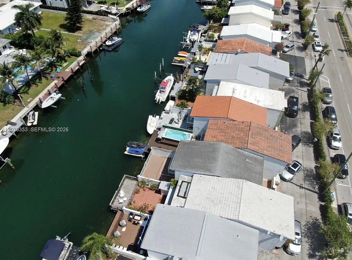 $4,250 2175 NE 123rd st — Photo 4
