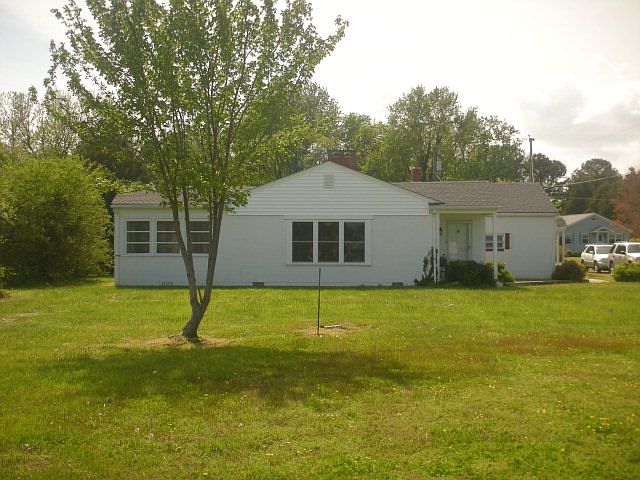 1st image of 28 Ashley Cove Ln