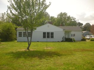 28 Ashley Cove Ln, White Stone, VA 22578